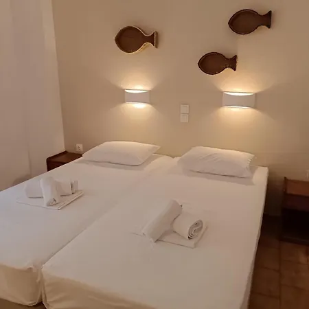 Eleni's House 招待所 3*