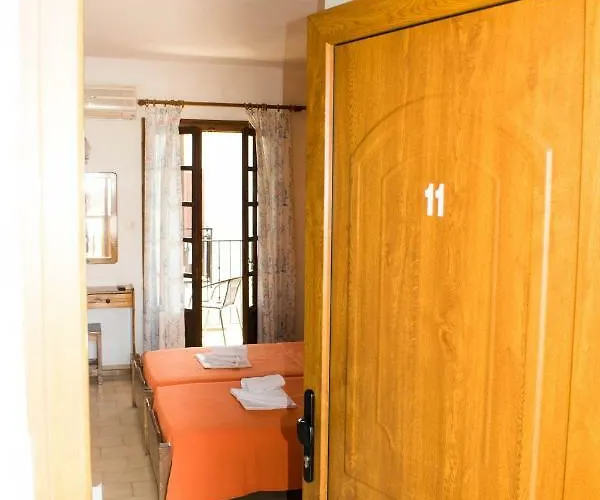 Eleni's House Guest house 3*